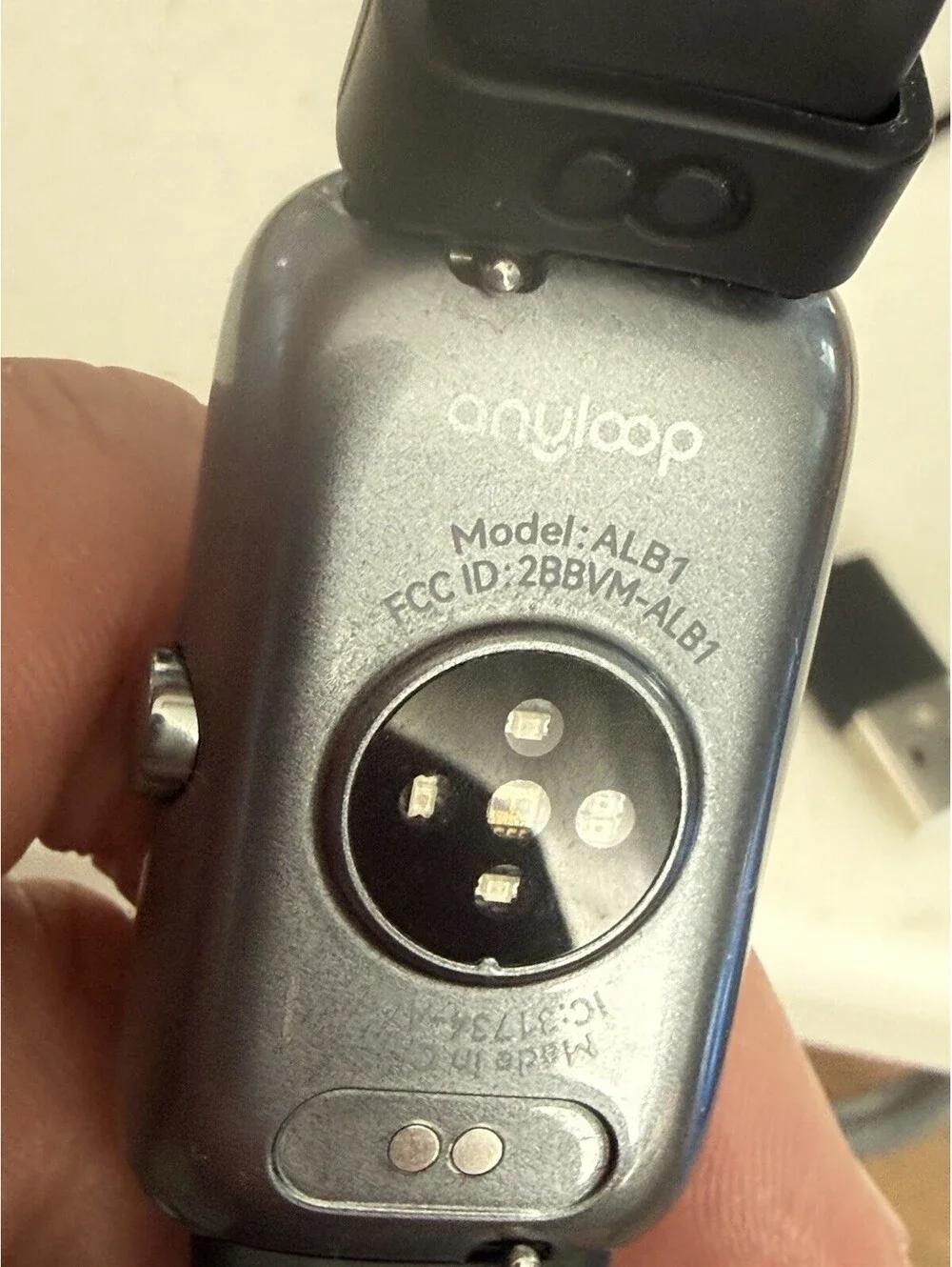 Anyloop Watch Compatible Andriod IOS,  Model ALB1, Working Great